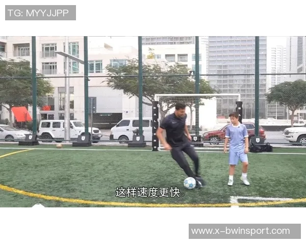掌握足球带球技巧提升球场表现的全面指南与训练方法